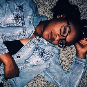 Meet your Posher, Anna kharisma